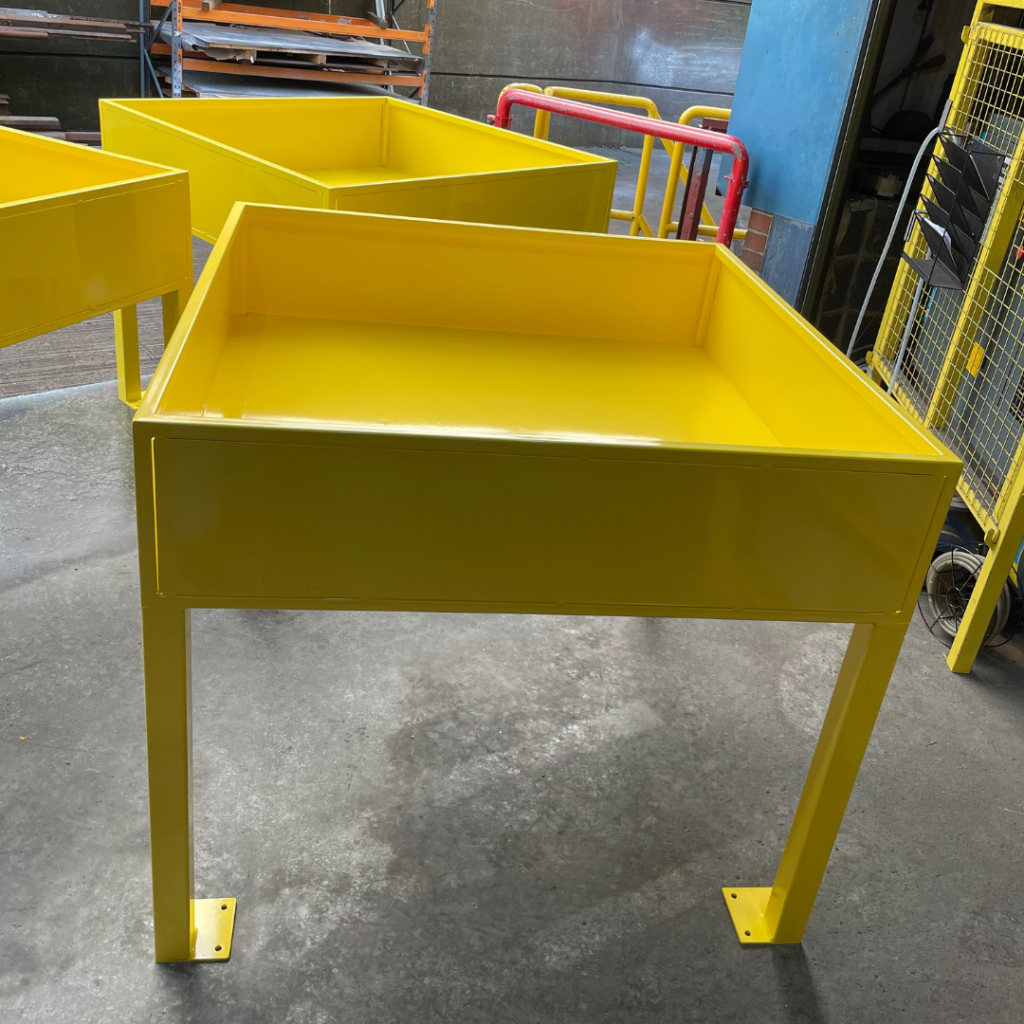 Floor-Fixed Picking Bins for a Distribution Warehouse 