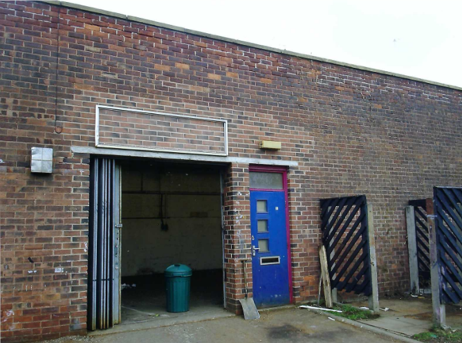 Outdoor picture of the C&C brick building workshop